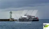 Navio de passageiros à venda