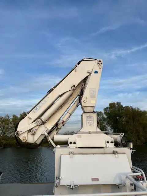 Navio de pesquisa à venda
