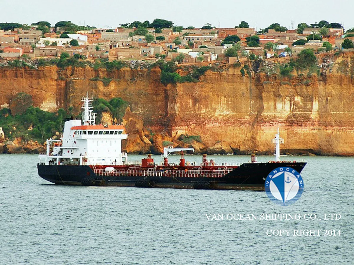 Navio-tanque de óleo/produtos químicos à venda