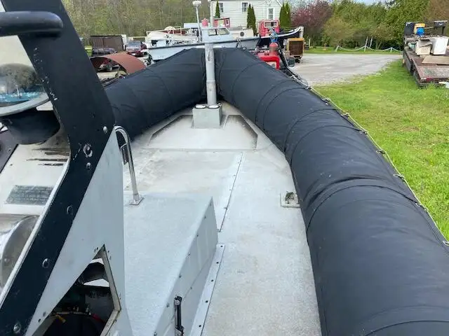 Bote inflável rígido à venda