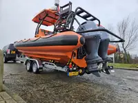 Navio porta-contêineres à venda