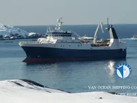 Navio de pesca de arrasto à venda