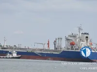 Navio-tanque de óleo/produtos químicos à venda