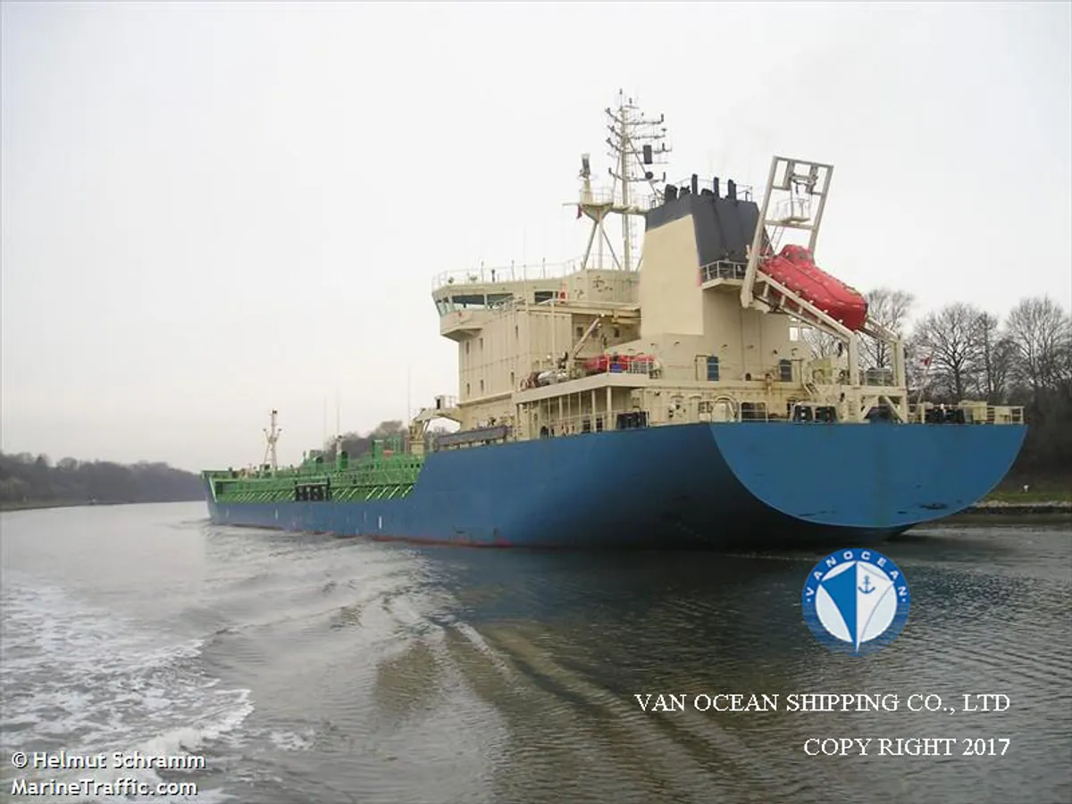 Navio-tanque de óleo/produtos químicos à venda