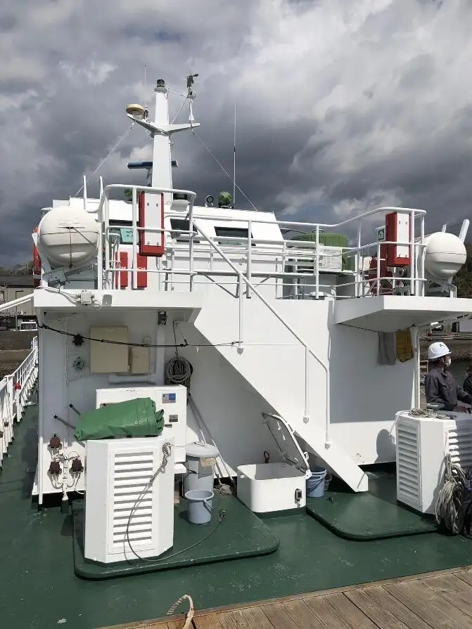 Navio graneleiro à venda