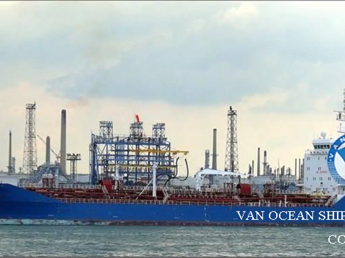 Navio-tanque de óleo/produtos químicos à venda
