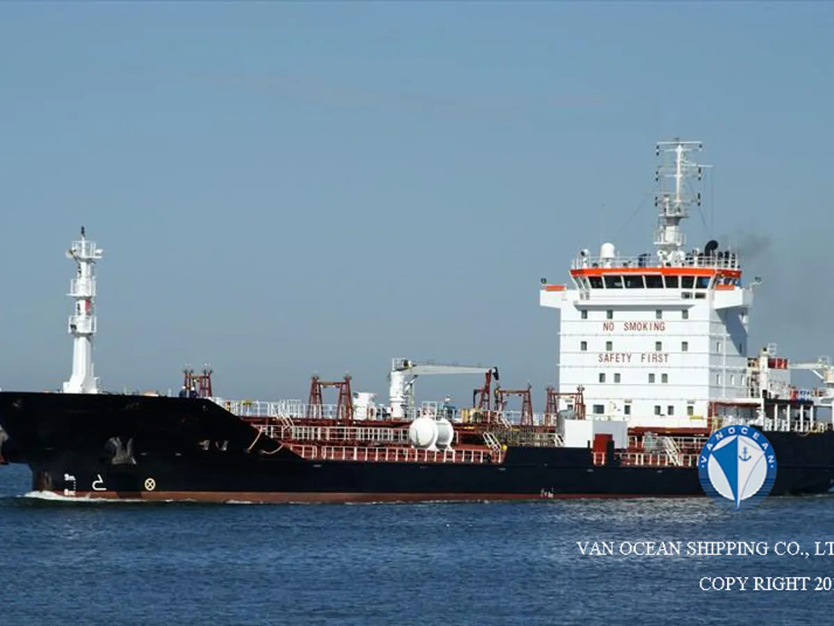 Navio-tanque de óleo/produtos químicos à venda