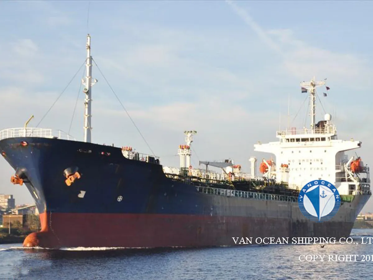 Navio-tanque de óleo/produtos químicos à venda