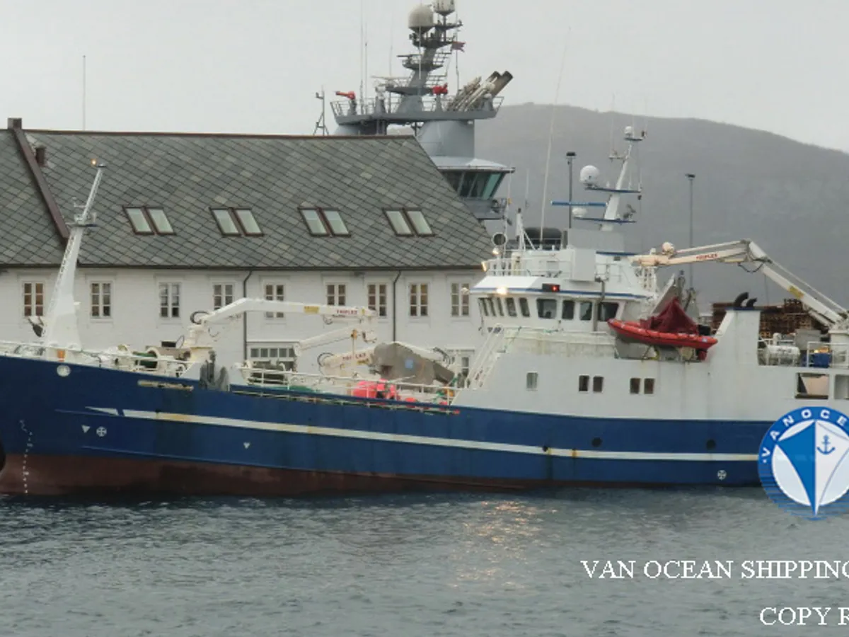 Navio de pesca de cerco à venda