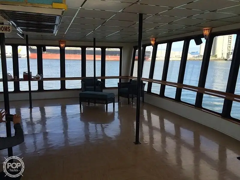 Navio de cruzeiro à venda