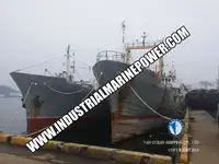Navio frigorífico à venda