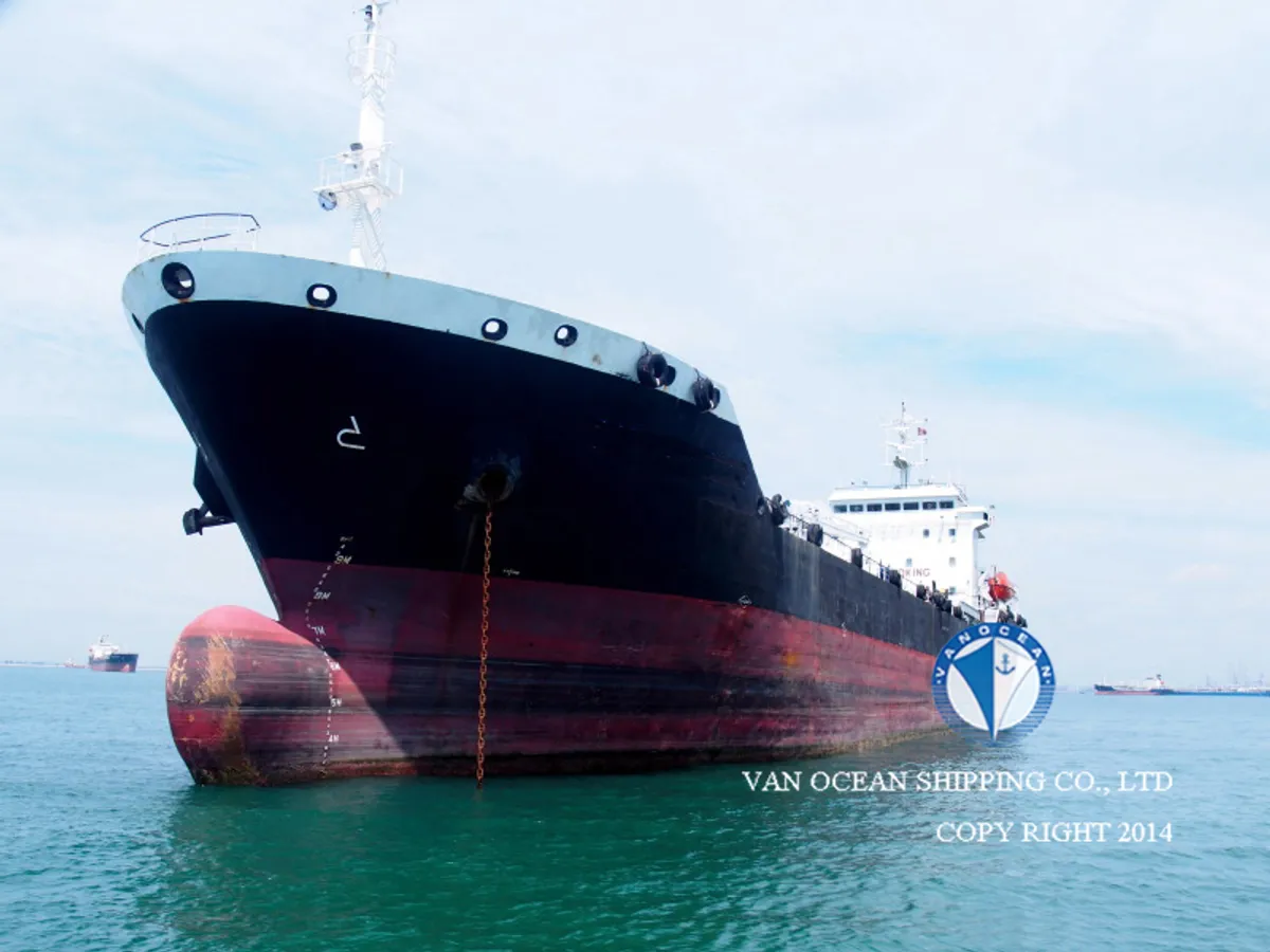 Navio-tanque de óleo/produtos químicos à venda