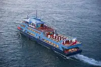 Navio restaurante à venda