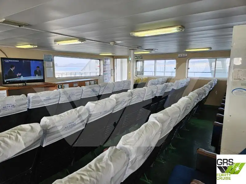 Balsa de desembarque, tanque à venda