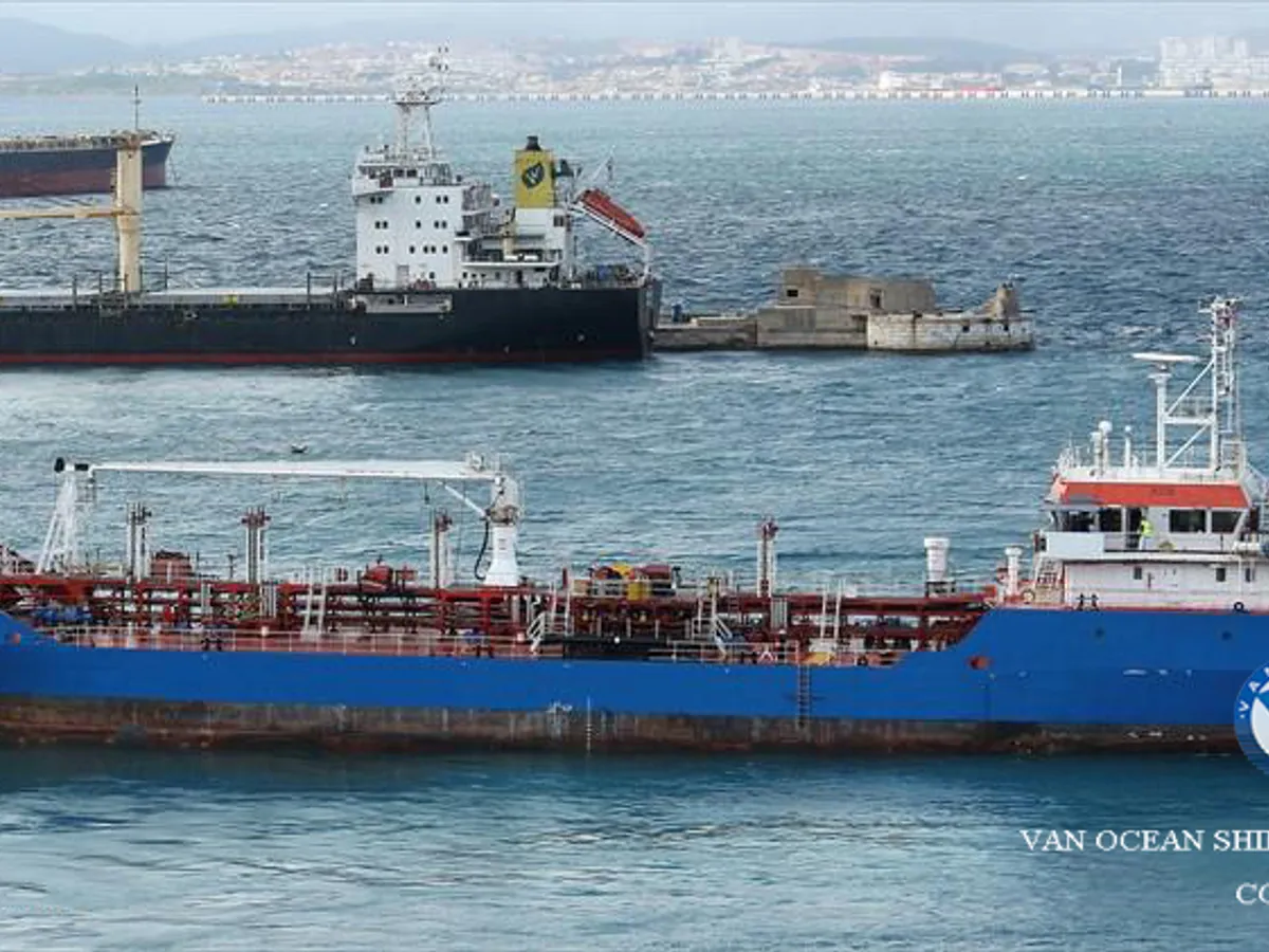Navio-tanque de óleo/produtos químicos à venda