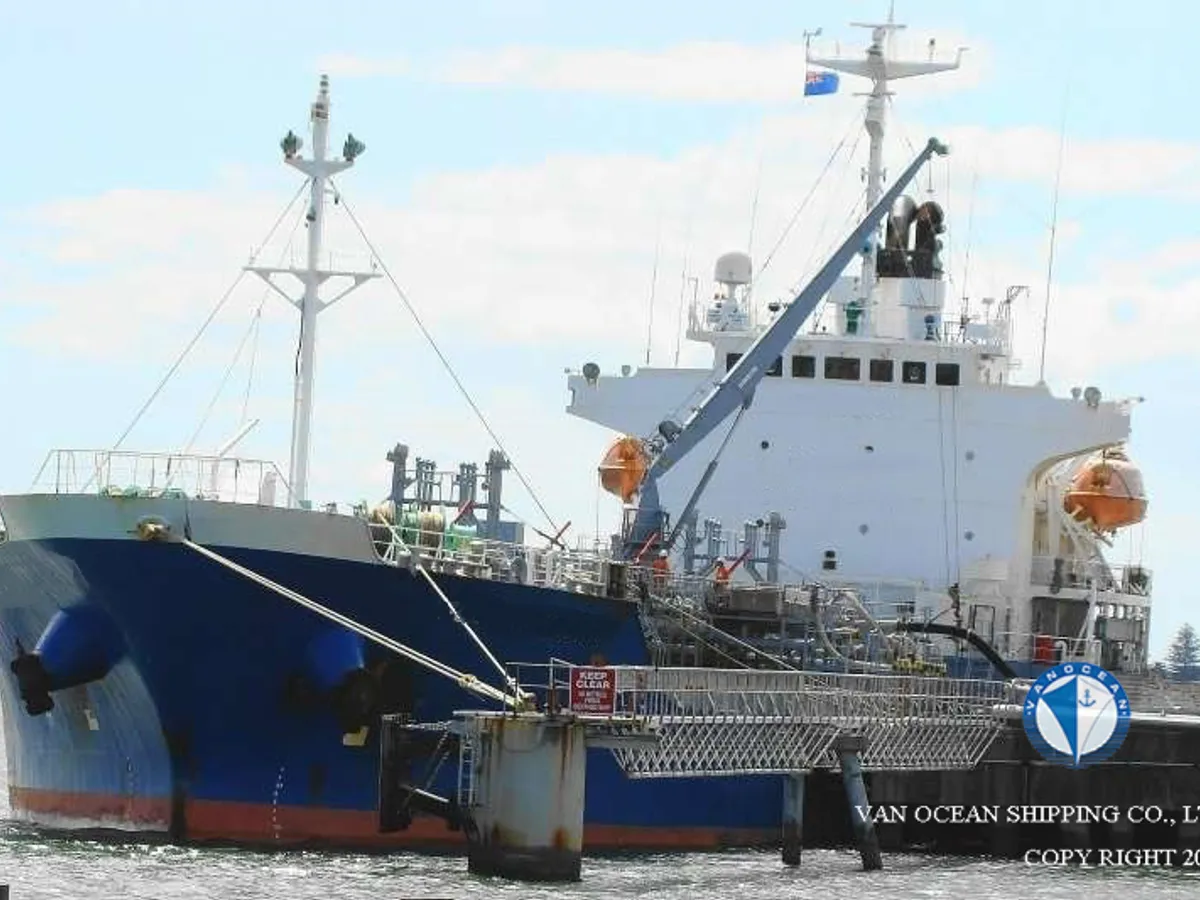 Navio-tanque de óleo/produtos químicos à venda