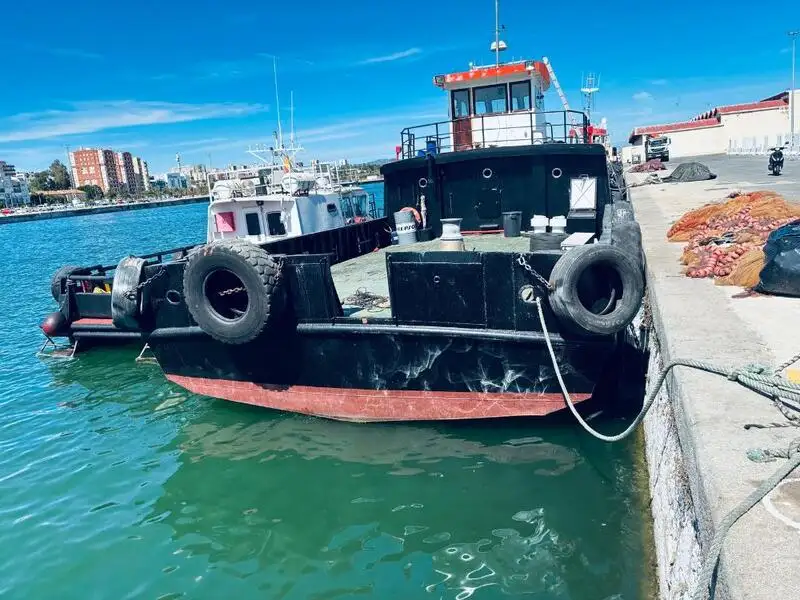 Barcos de trabalho à venda