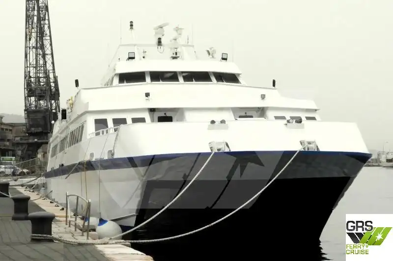 Navio de cruzeiro à venda