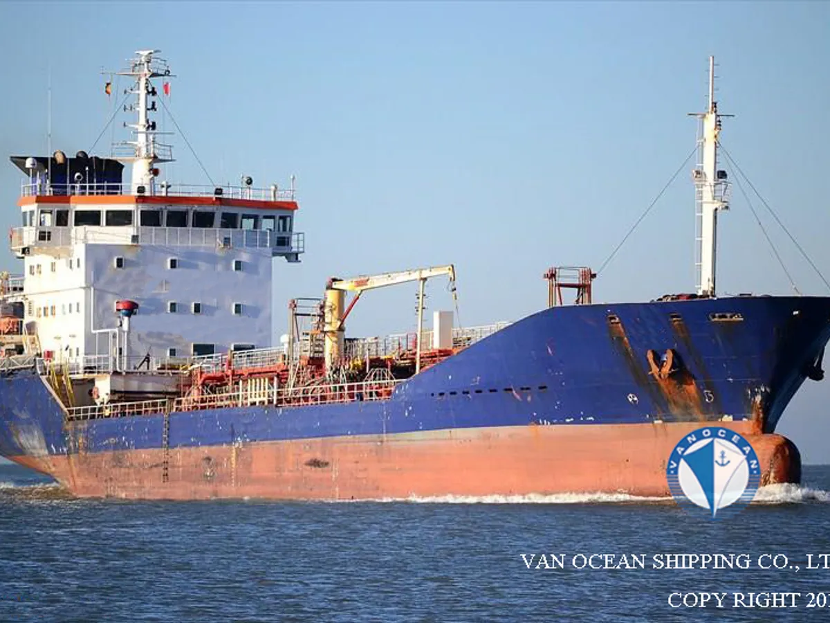 Navio-tanque de óleo/produtos químicos à venda