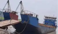 Barcaça à venda