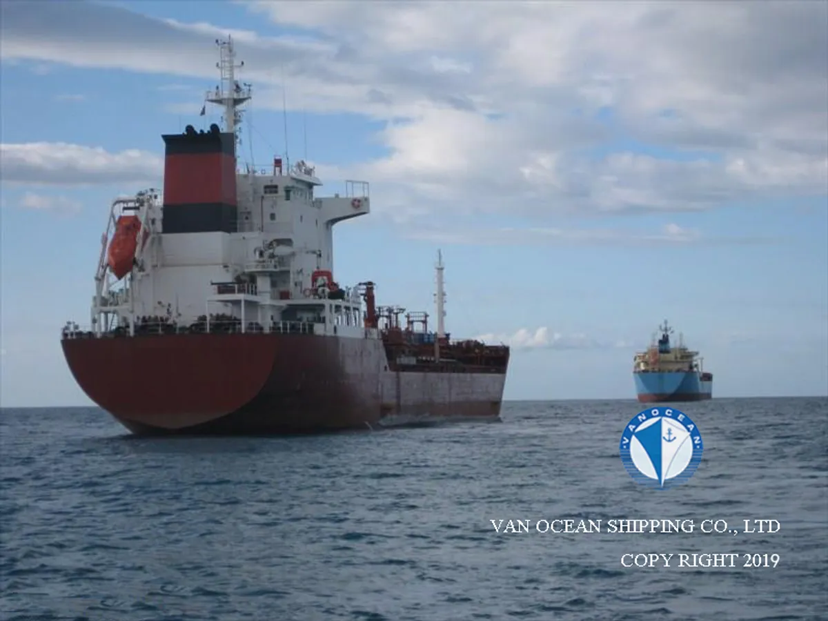 Navio-tanque de óleo/produtos químicos à venda