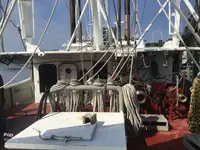 Navio de pesca de arrasto à venda