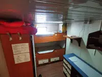 Navio de abastecimento à venda