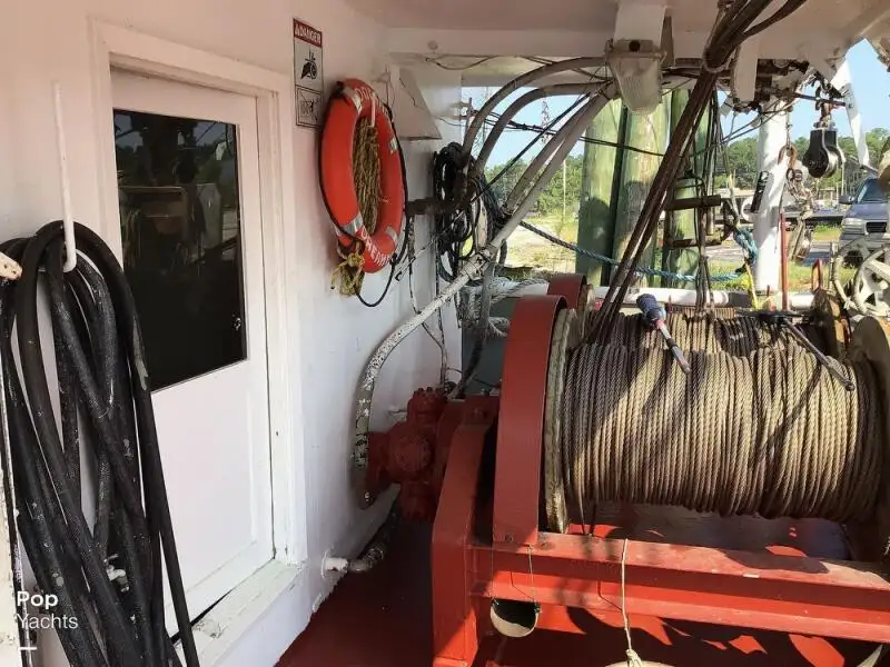 Navio de pesca de arrasto à venda