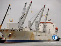 Navio frigorífico à venda