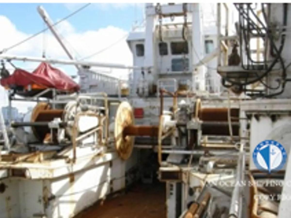 Navio de pesca de arrasto à venda