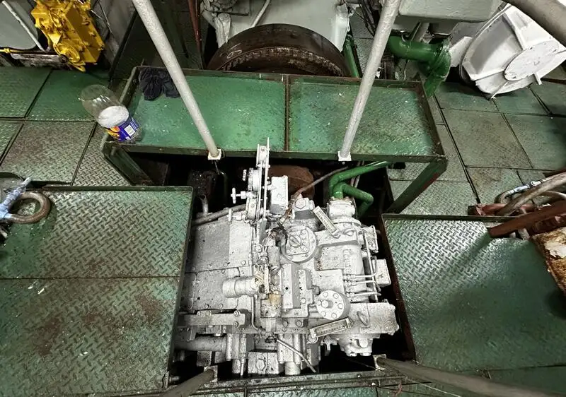 Navio de pesca de arrasto à venda