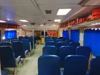 Barco de tripulação à venda