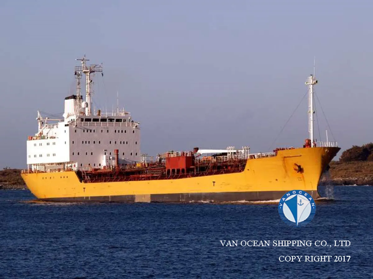 Navio-tanque de óleo/produtos químicos à venda