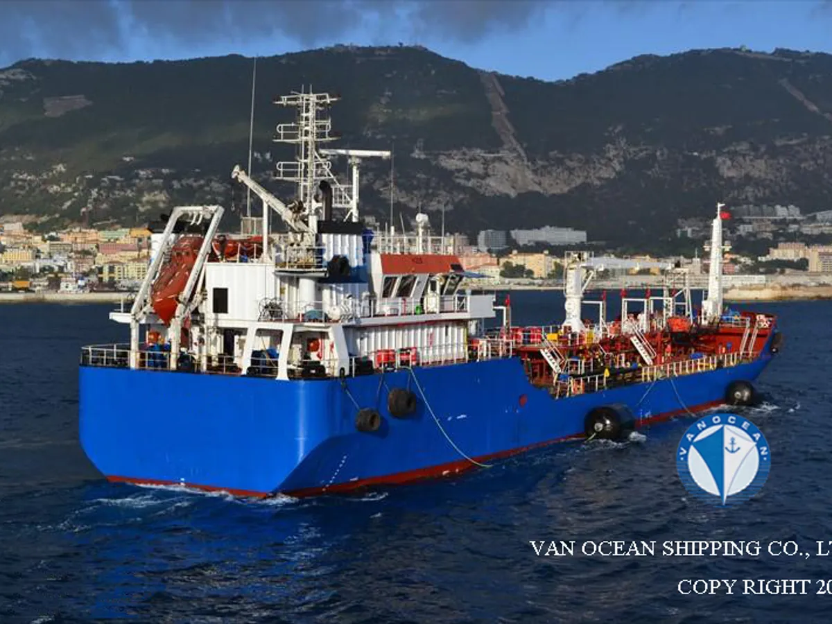 Navio-tanque de óleo/produtos químicos à venda