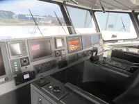 Barco de tripulação à venda