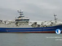 Navio de pesca de arrasto à venda