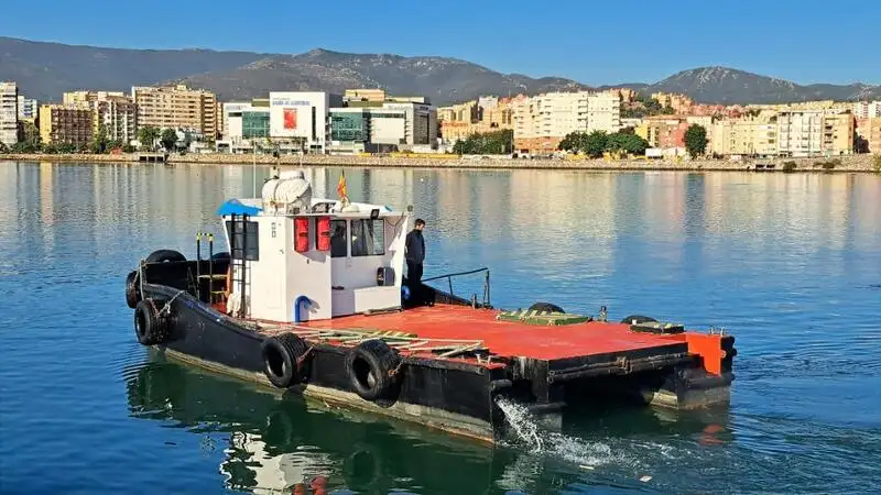 Barcos de trabalho à venda