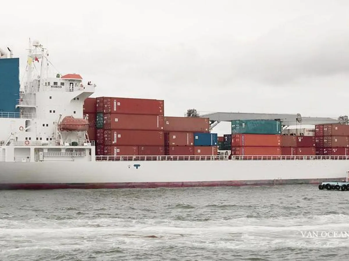 Navio frigorífico à venda