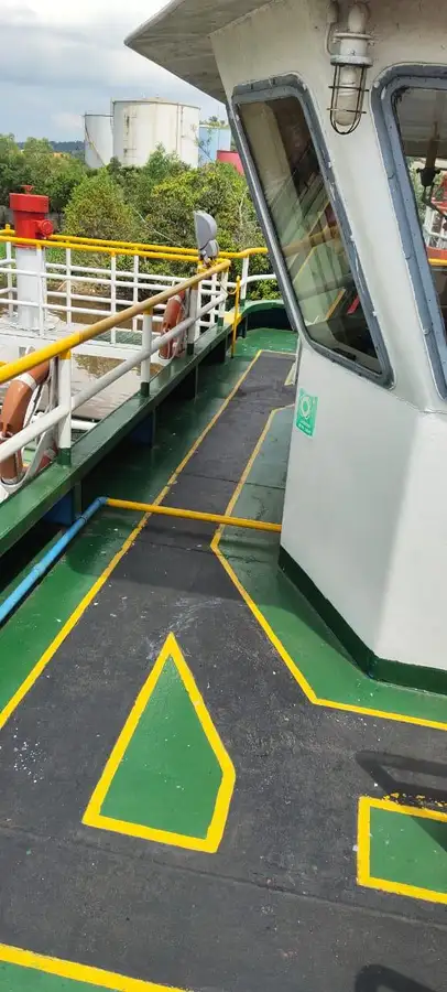 Navio-tanque de óleo/produtos químicos à venda