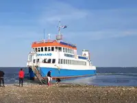 Navio de passageiros à venda