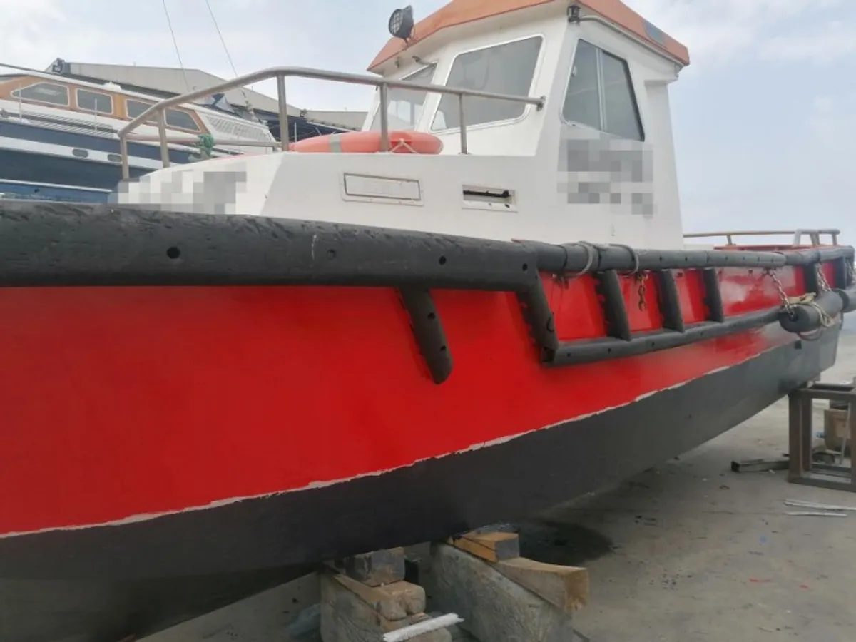 Barcos de trabalho à venda