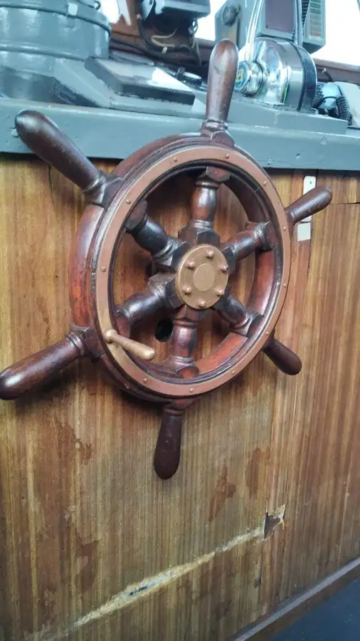 Rebocador à venda