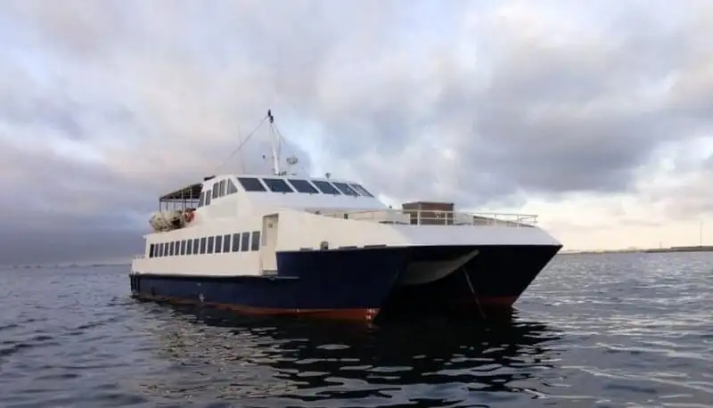 Navio de transporte de passageiros (Ferry) à venda