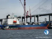 Navio frigorífico à venda