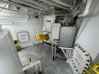 Navio porta-contêineres à venda