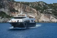 Navio de passageiros à venda