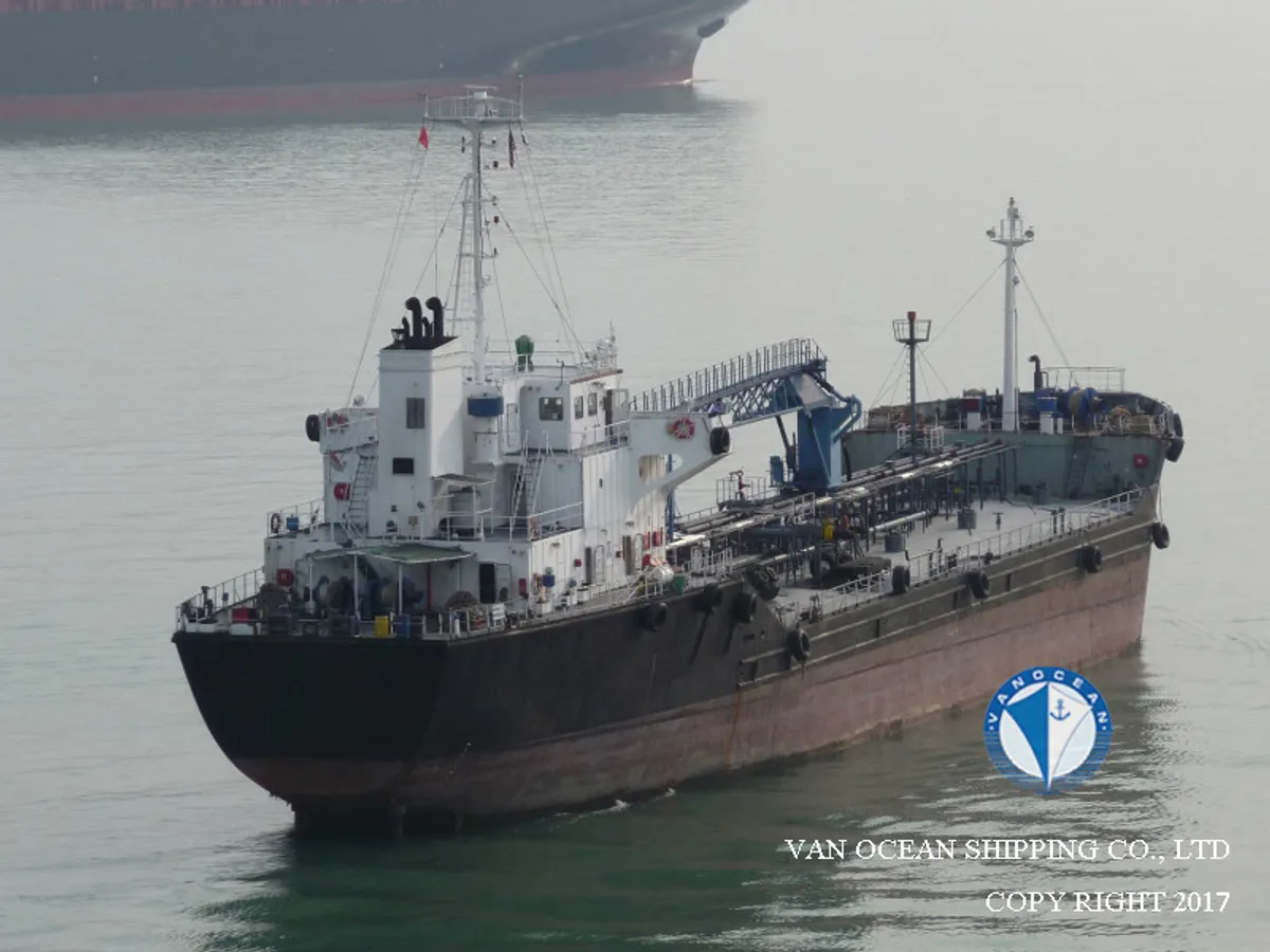 Navio-tanque de óleo/produtos químicos à venda