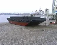 Barcaça à venda