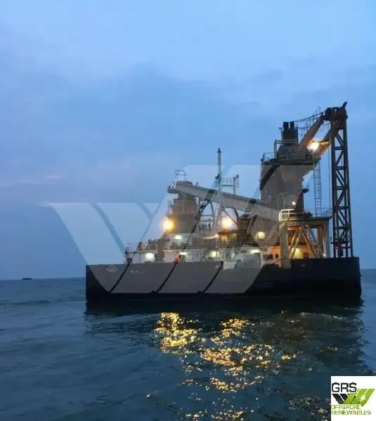Navio graneleiro à venda