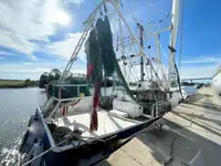 Navio de pesca de arrasto à venda